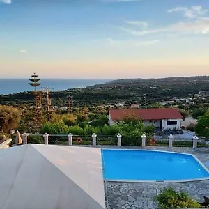 Nostos Aparthotel